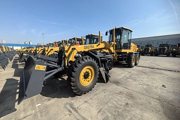 Автогрейдер XCMG GR215A